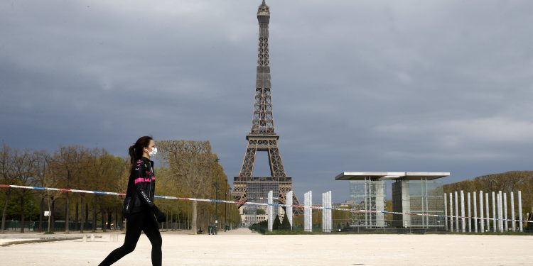 Coronavirus cases temper recovery hopes