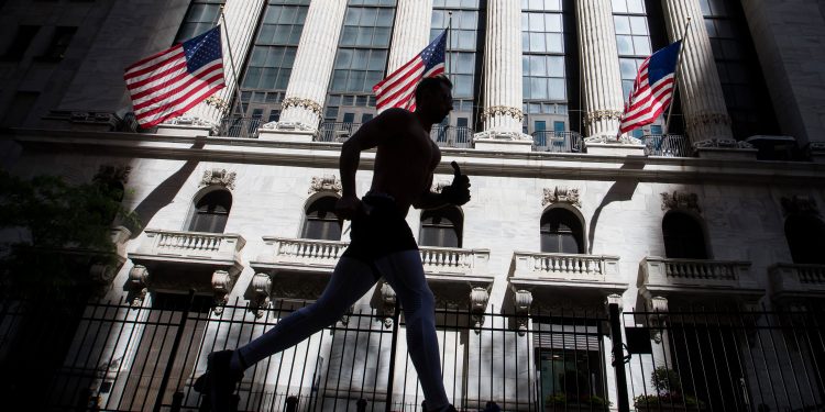 Stock futures rise as Wall Street tries to build on winning week