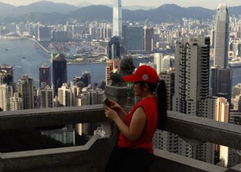 Facebook, WhatsApp Suspending Review of Hong Kong Requests for User Data