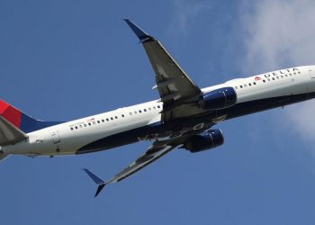 3 people test positive for Covid-19 after taking Delta flight from Atlanta