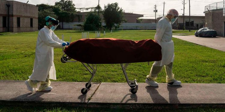 US coronavirus: Test results lag as cities and states face crucial