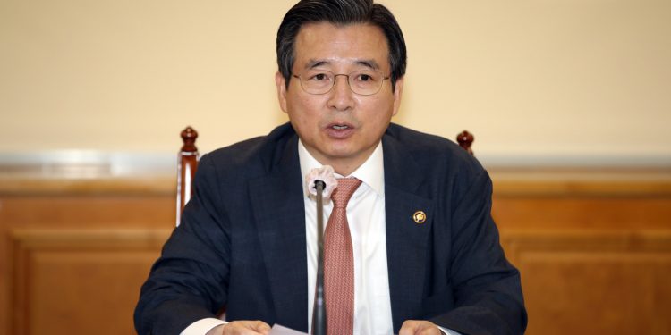 S. Korea to expand coverage of employment insurance to self-employed people