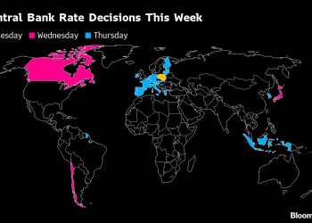 China Gives World First View of Post-Lockdown Rebound: Eco Week
