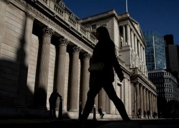 Dividend excess puts companies at greater risk of collapse