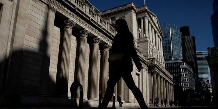 Dividend excess puts companies at greater risk of collapse