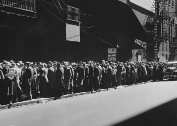 The stock market is poised for a 40% drop, warns economist who says the