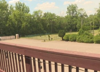 Businesses make changes as Columbus coronavirus cases increase –