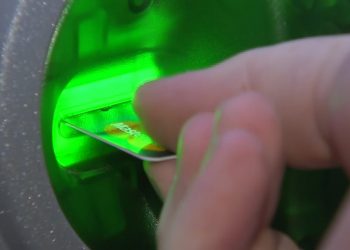 Banking Issue Prevents Dallas Woman From Accessing Unemployment Funds – NBC