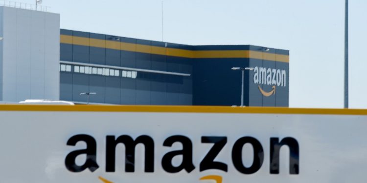 California bill would force companies like Amazon to guarantee restroom