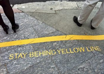 Dollar to remain under pressure at the beginning of the week