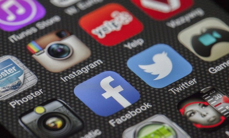 Photo of Facebook, Twitter, and Google Threatened to Leave Hong Kong Due to Data Protection Amendments