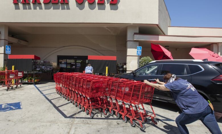 Photo of US retail sales rose in August, but investors see reasons for pessimism