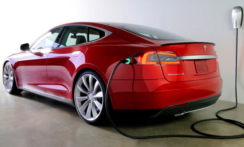 Photo of Tesla reported record profit, but shares fell