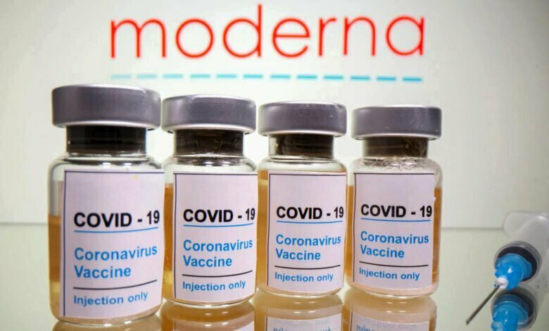 Photo of Shares of Moderna fell by 12% after lowering vaccine sales forecasts